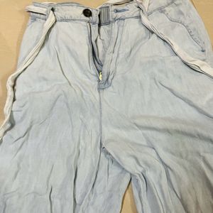 Women Three Quarter Denim Jeans