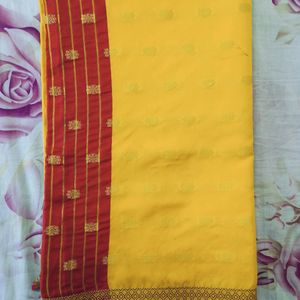 Yellow Saree With Blouse