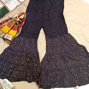 Charcoal Gujrati Pattern Sharara