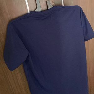 Like new Tshirt For Mens M size