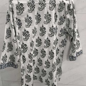 Short Kurti