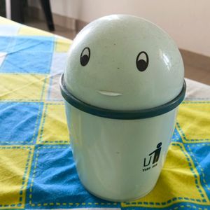 Desk Dustbin | Small Dust Bin