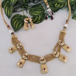 Gold Plated Kundan Necklace Set (Women)