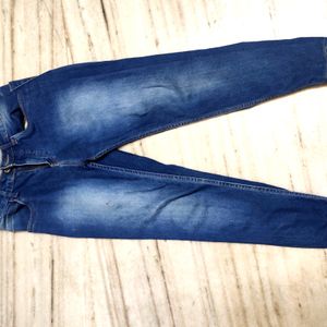 Woman Blue  Jeans, Size 28 , No Flaws , Good Condi