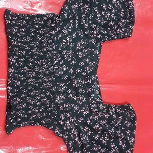 CLEARANCE SALE!!! BlacK FLORAL TOP