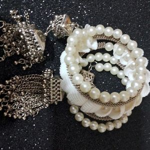 Beautiful Bracelet With Pearls