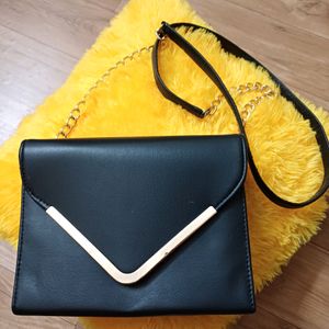 Black Box Sling Bag