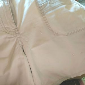 Causal Cream Short