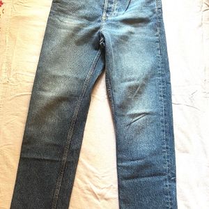 Zara high Waist Straight Jeans