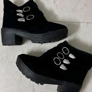 Ankle Boots Velvet Finish