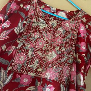 Red Kurthi