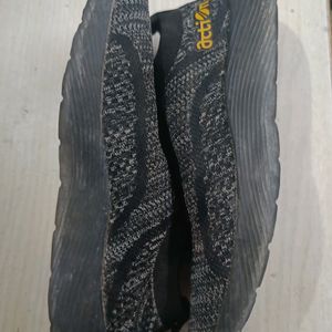 I Am Selling Casual Shoes