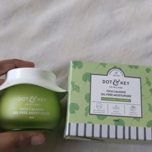 Dot & Key Cica Calming Oil Free Moisturizer