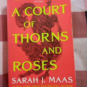 A COURT OF THORNS ND ROSES