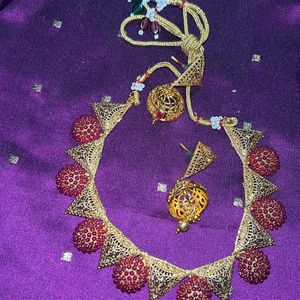 Grand Necklace With Earrings