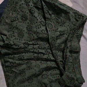 GREEN SHORTS OF GINGER 30SIZE