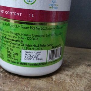 Mamaearth Onion Shampoo (1 Litre)