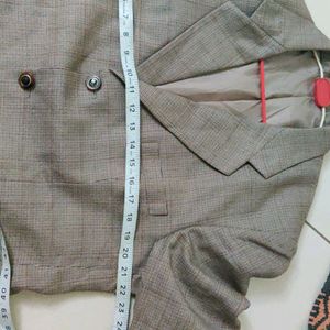 44" Checked Brown Blazer