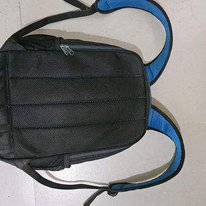 Dell Office Bag With Cushion In The Back