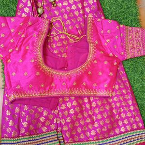 Beautiful Lhnga Choli With Heavy Dupatta