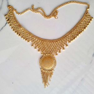 Totally New Golden Necklace With Earrings