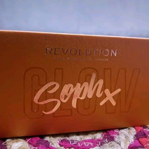 Makeup Revolution London Highlighter Palette