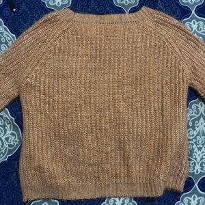 PEARL WOOLEN SWEATER