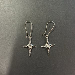 Y2K Cross Earrings 🫶🏻🎶🪞🩵