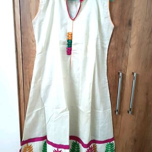 ALine Off White Cotton Kurta With Attached Sleeves