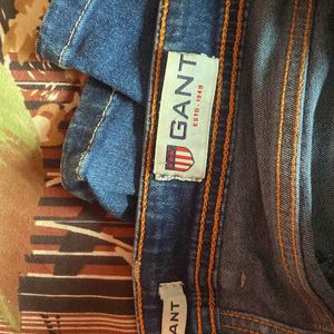 STRAIGHT FIT GANT BRAND JEANS .