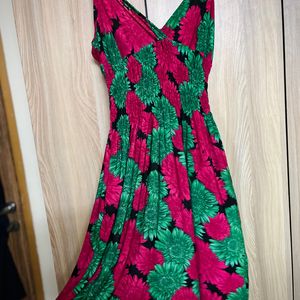 FLORAL KNEE LENGTH DRESS