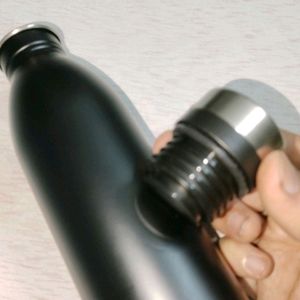 STAINLESS STEEL WATER BOTTLE