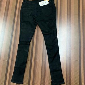 P-28 Size 30 Slim Women Denim Jeans