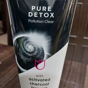 Ponds Charcoal Face Wash