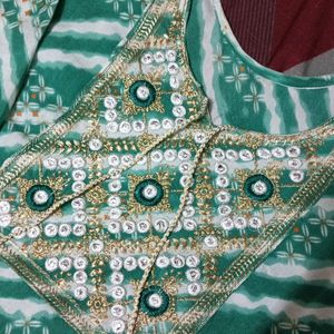 Kurti Combo with 1 free Pant S, M, L size can use