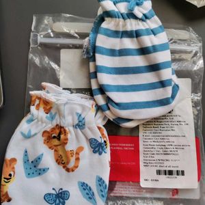 Unpacked Newborn Mittensx2