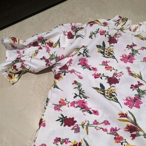 Crepe Fabric Floral Top