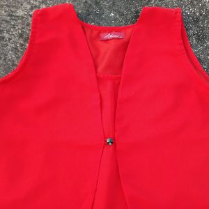 Red Colour Sleeveless Georgette Top With Lining