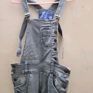 Dungaree Jeans / Fit Upto Waist 28