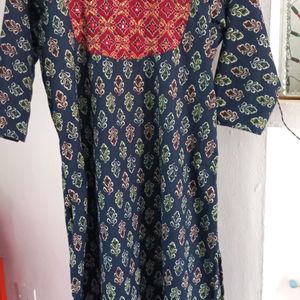 Jaipur Cotton Kurti With Mirror And Bead Work