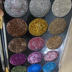 Colors Queen Glittering Pallete