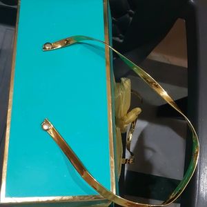 Golden Handle Packing Box