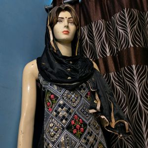 BEAUTIFUL BLACK CHANDERI SILK SUIT