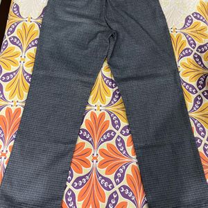 Wrinkle Free Mid Rise Checks Pant