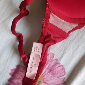 Imported High Quality Size 32 Bras X 4