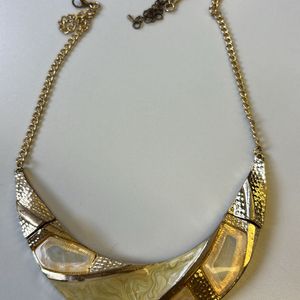 Necklace - Mother Of Pearl (golden)