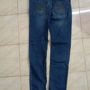 men's dark blue  jeans