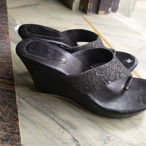 : Latest Women Heels