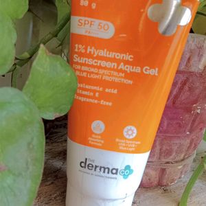 The Derma Co. 1% Hyaluronic Aqua Gel sunscreen