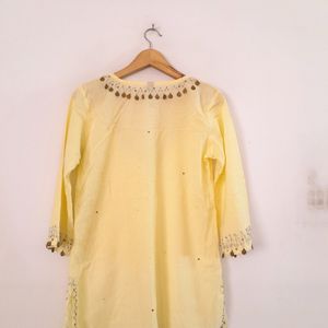 Yellow Casual Top (Women's)